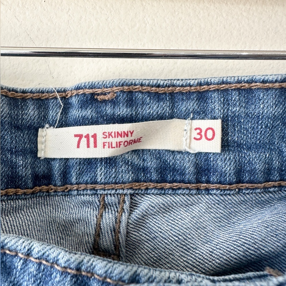 Levi 711 Skinny Denim Jeans - Mid Wash Blue / Size 30 - Picture 2 of 10